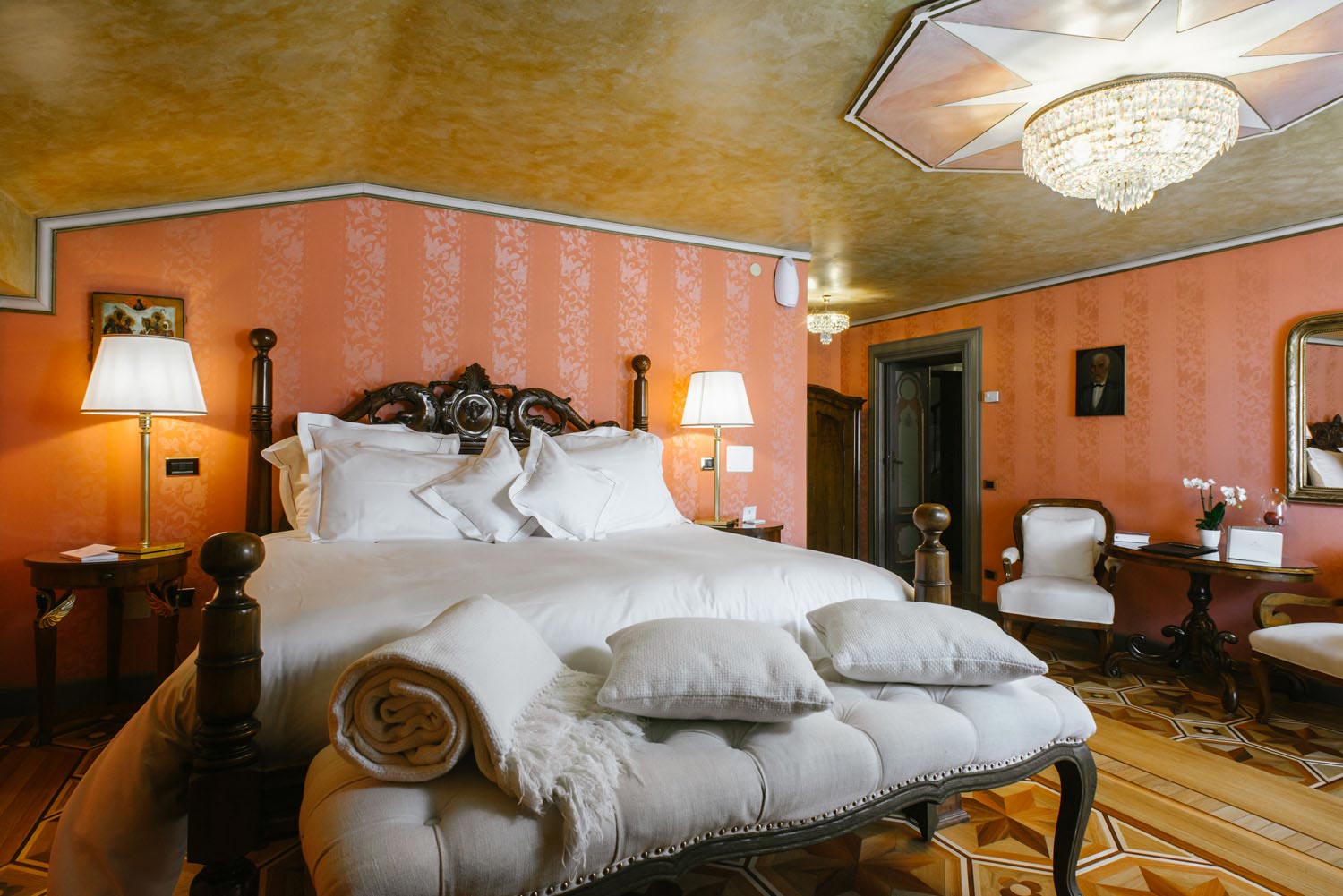 classic rooms villa crespi