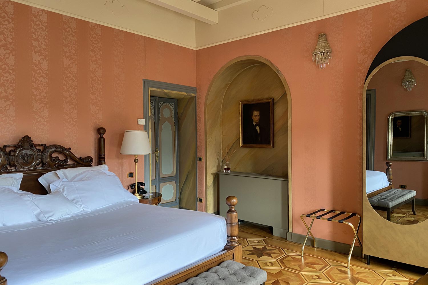 classic rooms villa crespi